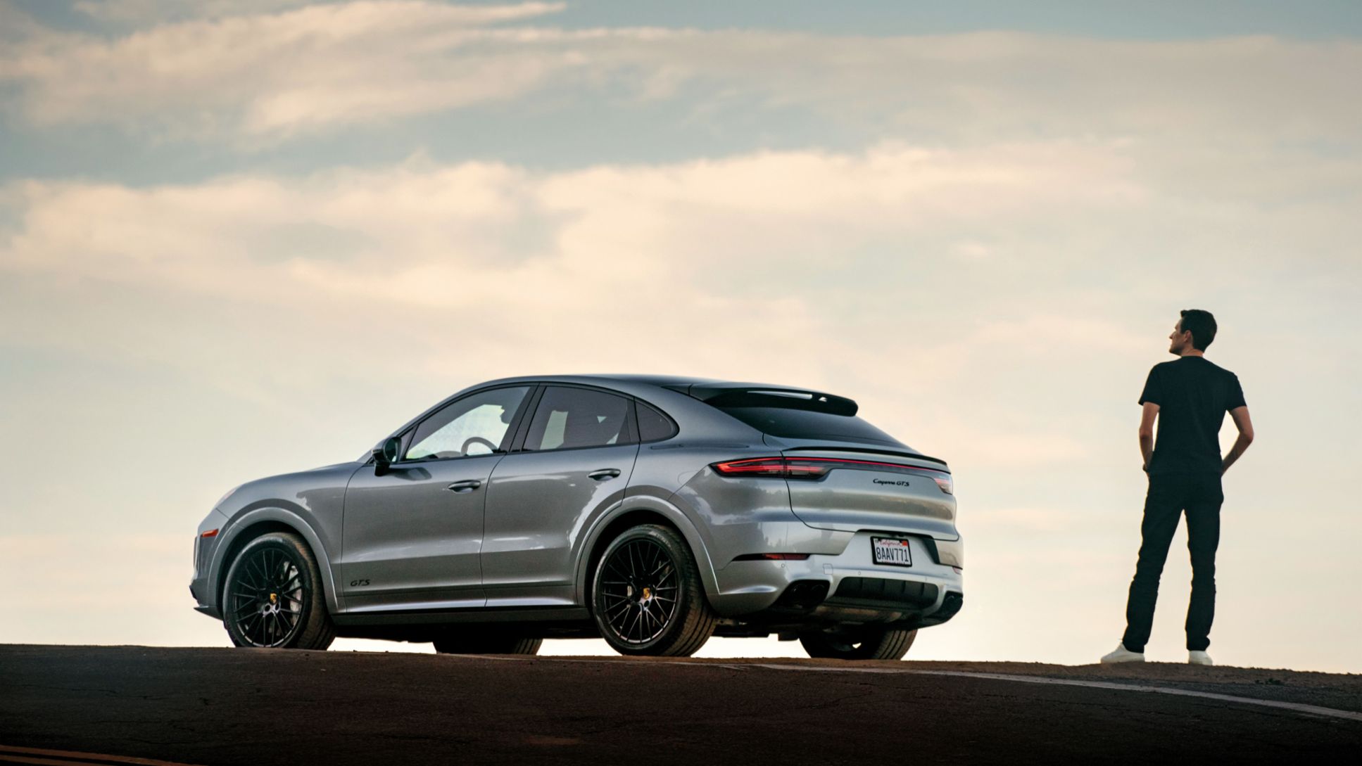 El director de Top Gun: Maverick habla de Porsche, el cine y la velocidad